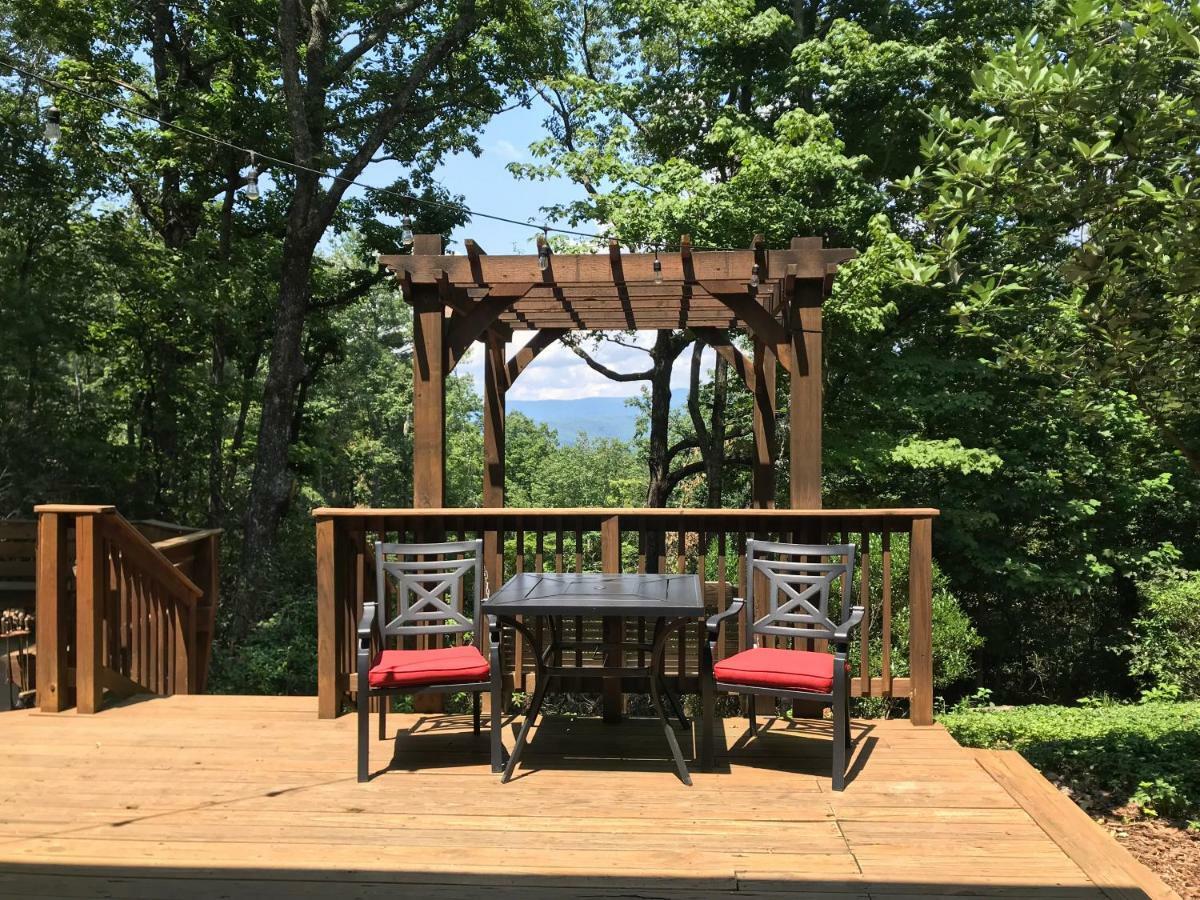 Hotel Barefoot Hills Dahlonega Exterior foto