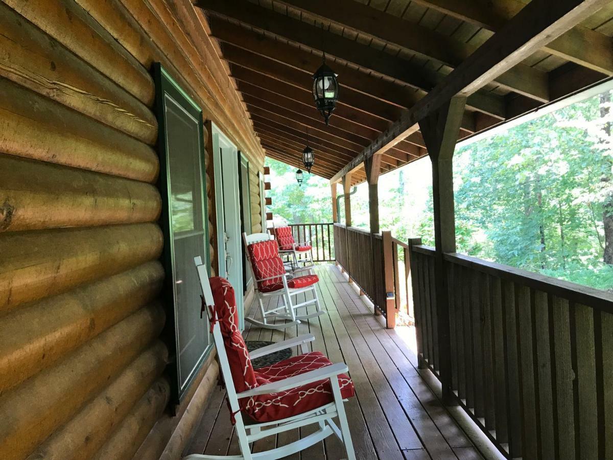 Hotel Barefoot Hills Dahlonega Exterior foto