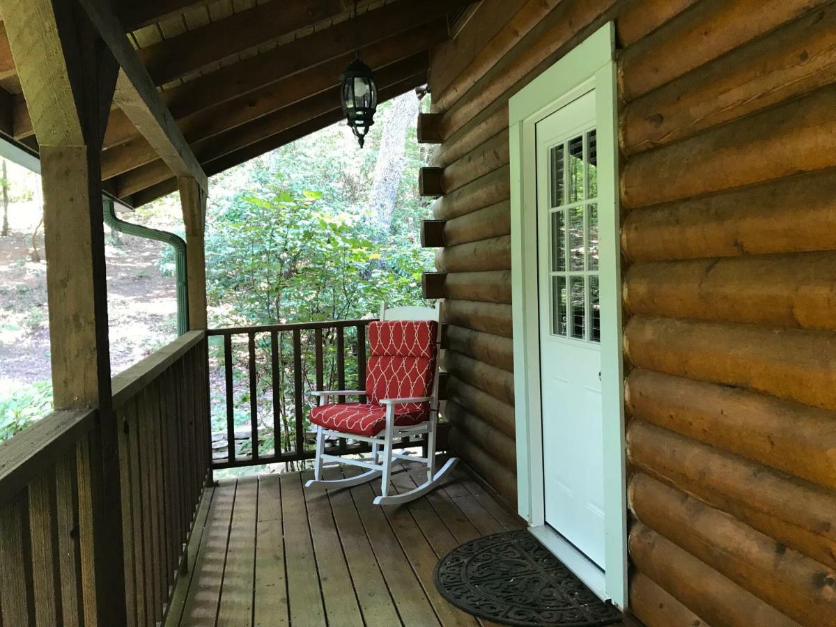 Hotel Barefoot Hills Dahlonega Exterior foto