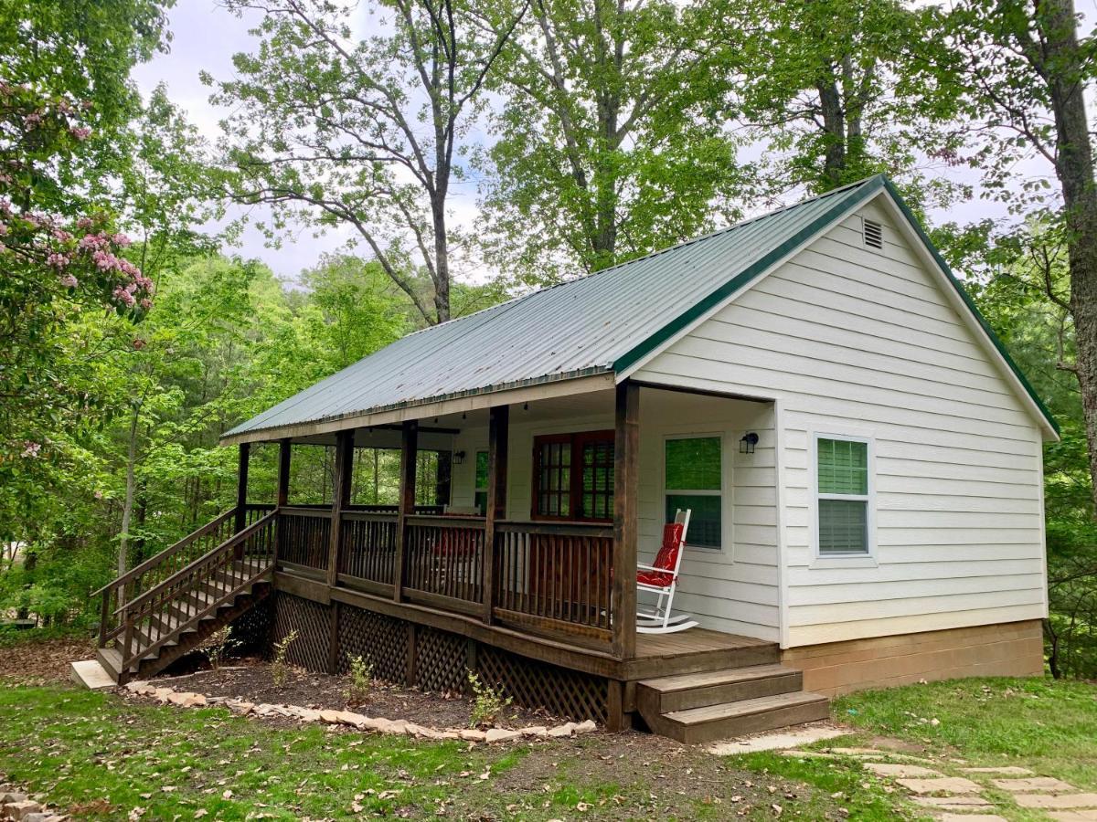 Hotel Barefoot Hills Dahlonega Exterior foto
